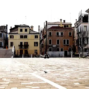 Campo San Lorenzo , Venise Italie